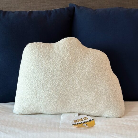 Peanuts Snoopy and Woodstock Summer van Sherpa Throw Pillow | Decorative pillow - Picture 2 of 7